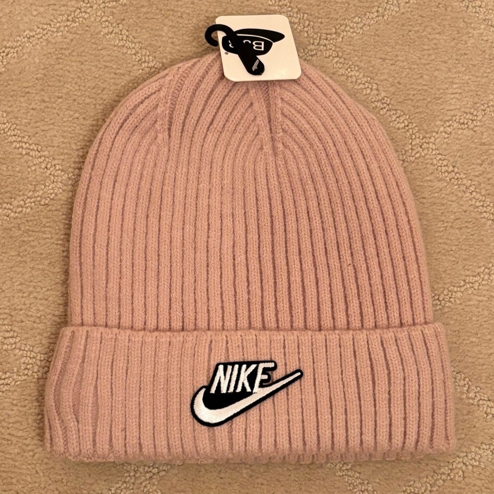 NWT Nike Pink Cable Knit Fleece Lined Beanie